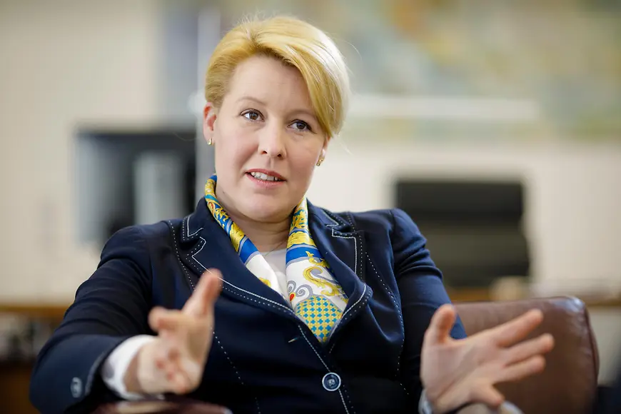 Pressefoto der Ministerin