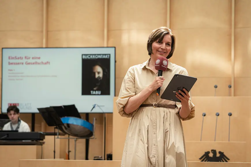 Mareike Lotte Wulf hält Laudatio