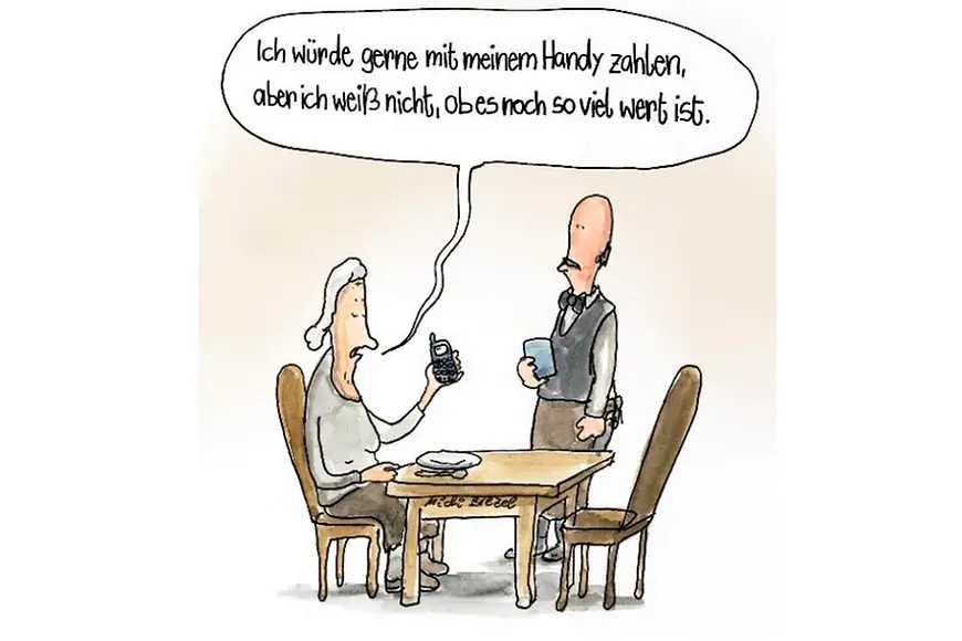 eine Frau will beim Essen mit dem Handy bezahlen
